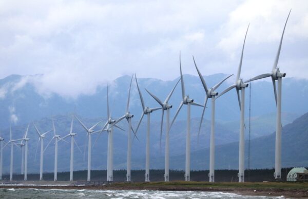【エネルギー】地方を食い荒らす脱炭素ビジネスの破綻　採算取れず大手が続々と撤退　「エコで地球に優しい」は嘘だった
